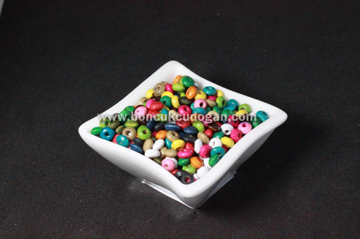 KARIŞIK RENKLİ TAHTA Mercimek (Ufo) 4mm
